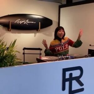 Sarasa Instagram - 逗子マリーナにて @の新作『California Dreaming』の世界観を体現したイベントがあり、DJさせてもらいました🤩 ヤシの木に囲まれた会場は一歩踏み入れるとそこはカルフォルニア〜❣️イベントは昨日だけでしたが、素敵な空間は30日まで楽しめるみたいなので、またプライベートで行きたい…
隣接したマリブホテルも可愛すぎて、はしゃぎまくり😂ここに住みたいっ‼️

#RLCaliforniaDreaming
#RLMarineClub