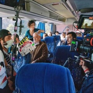 Sarp Akkaya Instagram - #beniçoksev #set

📷: @camera_nsf