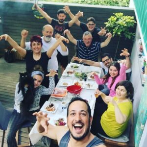 Sarp Apak Instagram - Ailem,eşim,canlarım.. tebrikler 🙏🏼 şampiyon BEŞİKTAŞ ❤️