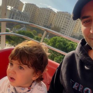 Sarp Bozkurt Instagram - Bizim en canımız… Doğdun ve hayatımızı değiştirdin… Sana hayranız ve sen bizim en değerli şeyimizsin ♥️ 2 yaşın kutlu olsun benim canım oğlum. Bana öğreteceğin şeyler için sabırsızlanıyorum. #Uzay