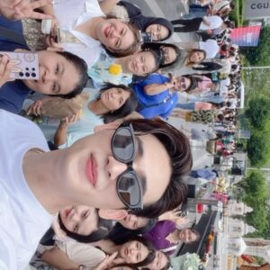 Sarunsathorn Tanawatcharawat Instagram - ขอบคุณณณณค้าบ🙏🏻❤️เจอกันในรอบหลายเดือนคิดถึงกันสุดเป็นกำลังใจให้ผมเสมอ น่ารักที่สุดเลยครับ🥰
#ไฮด์ #Haii
#ไฮด์ศรุญสธร #Haiisarunsathorn 
#liveinlovetheseries 
#รักผ่านไลฟ์เดอะซีรีส์ 
#บรวงสรวงรักผ่านไลฟ์เดอะซีรี่ย์