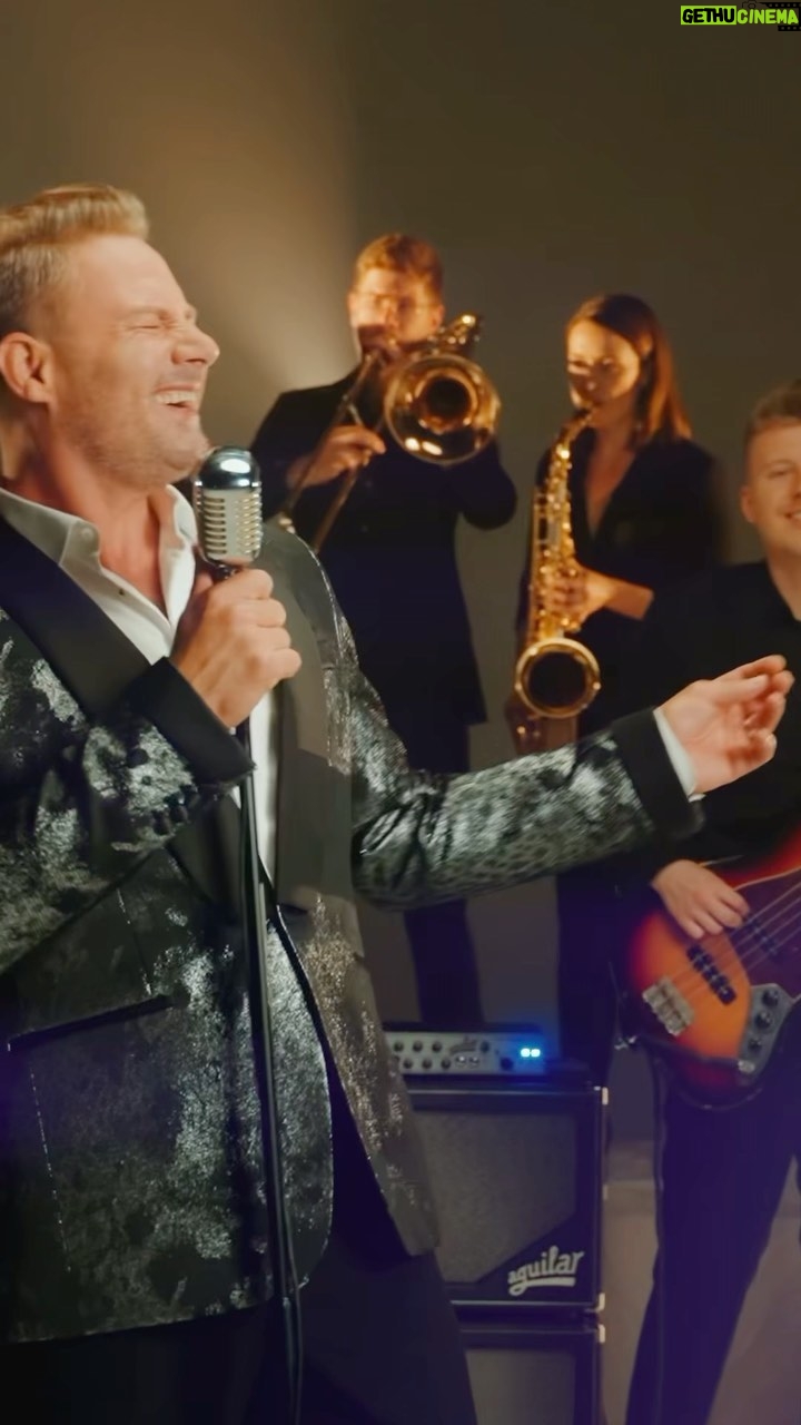 Sasha - 2.5K Likes - The power of love is a curious thing… ❤️
Die Showtime Version von Huey Lewis’ Megahit
Irgendwelche Back To The Future Fans im Publikum?
#Sasha #newalbum #poweroflove #Showtime