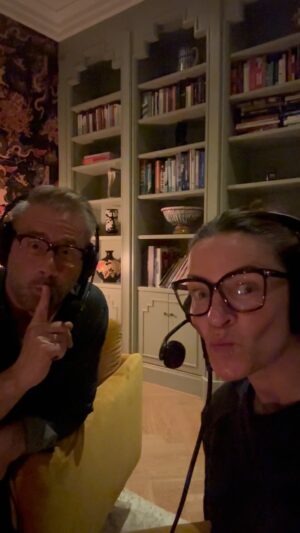 Sasha Instagram - 04 Germany`s next Popmodel

Applaus verboten: Soll Otto später in Saschas Fußstapfen treten und Musiker werden? Oder lieber Youtube-Taxifahrer-Rockstar… Im Beatboxen ist Otto schon richtig gut – und das mit 5! Welchen Berufswunsch würden Sasha und Julia nicht unterstützen? Julia erzählt, warum sie kein Instrument gelernt hat und ihr Gehirn ein Arschloch ist und Sasha gesteht, dass er großer Fan von GNTM ist.

AB JETZT ÜBERALL WO ES PODCASTS GIBT!!!!!! TUNE IN!!! 🍷🎧👂

#überallwoespodcastsgibt #podcast #elternabend #tunein #gmnt