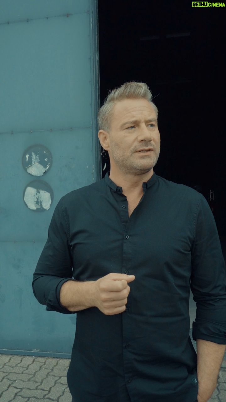 Sasha - 1.8K Likes - Endlich! Begleitet mich hinter die Kulissen zum zweiten Teil meines Videodrehs zu 9Lives und Radio 🎬 🎶
#BehindTheScenes #Sasha #MusicVideo #9Lives #Radio
