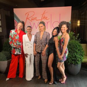 Sasha Hutchings Instagram - I can not and will not get over these WOMEN! @runtheworldstarz is a real gift. It is a balm for the heart after a long year. Come get this black girl magic baby. 👸🏽

Congratulations ladies
@leighdav 
@theyvetteleebowser
@amberonistevenswest
@andreabordeaux 
@corbinmreid 
@breshawebb