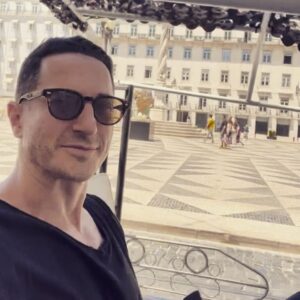 Sasha Roiz Instagram - Obrigado Portugal! #Lisboa🇵🇹