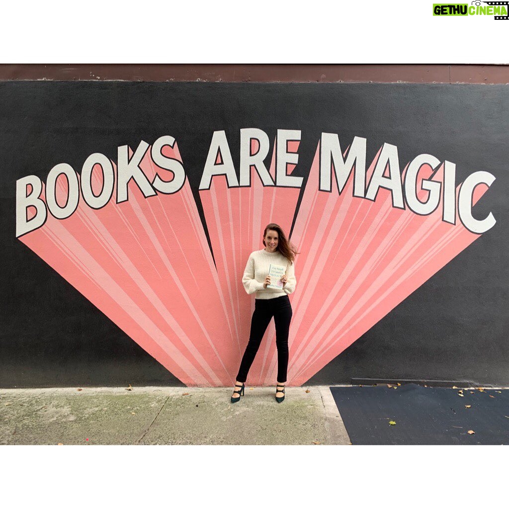 Sasha Sagan - 1.5K Likes - This picture really captures how these last few days in New York have felt. California, get ready, I’m on my way! #forsmallcreaturessuchaswe