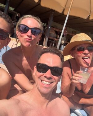 Saskia Noort Instagram - Ibiza with the five (former) singles and the flu #maydump
