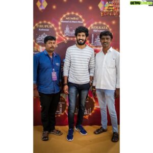 Sassi Selvaraj Instagram - Super happy to have been a part of Ajio Business's Sambandam - India's largest fashion trade show which happened in Coimbatore on 15th Sept with over 20000  exciting styles and 200  great brands.

#AjioBusiness #IndiasLargestFashionTradeShow #AapkaApnaPartner #TyoharKiNayiReet #FashionWaliDiwali #Sambandam #b2bFashionRetail
