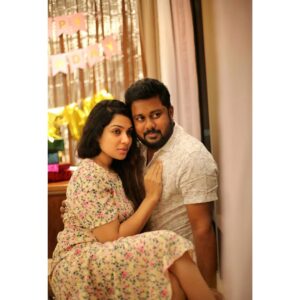 Satna Titus Instagram - You are one and only mine💞
Luvvv uuu to the moon and back @karthik.krfilms ❤💝💖💞❣
 Happy Valentine's Day😍🥰😘✨🎉🎊
 #spreadlove