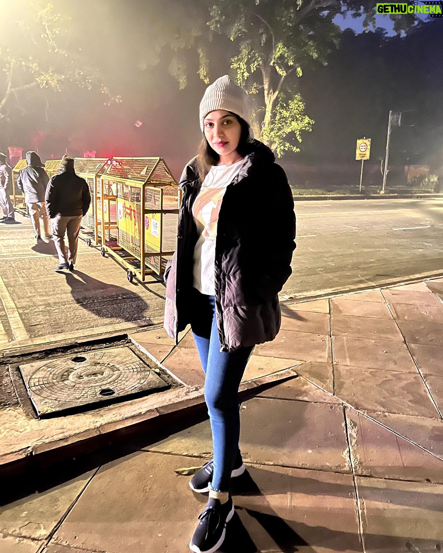 Satna Titus - 1.2K Likes - Chilling times @ Delhi 😍☀️🌟☃️✨