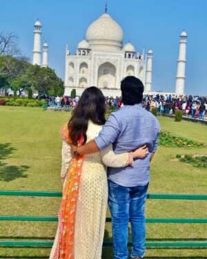 Satna Titus Instagram - Celebrating Love today and everyday with My Love @karthik.krfilms ♥️🕊😘 Happy Valentine’s Day my Forever ♥️♥️😇😇🧿🧿