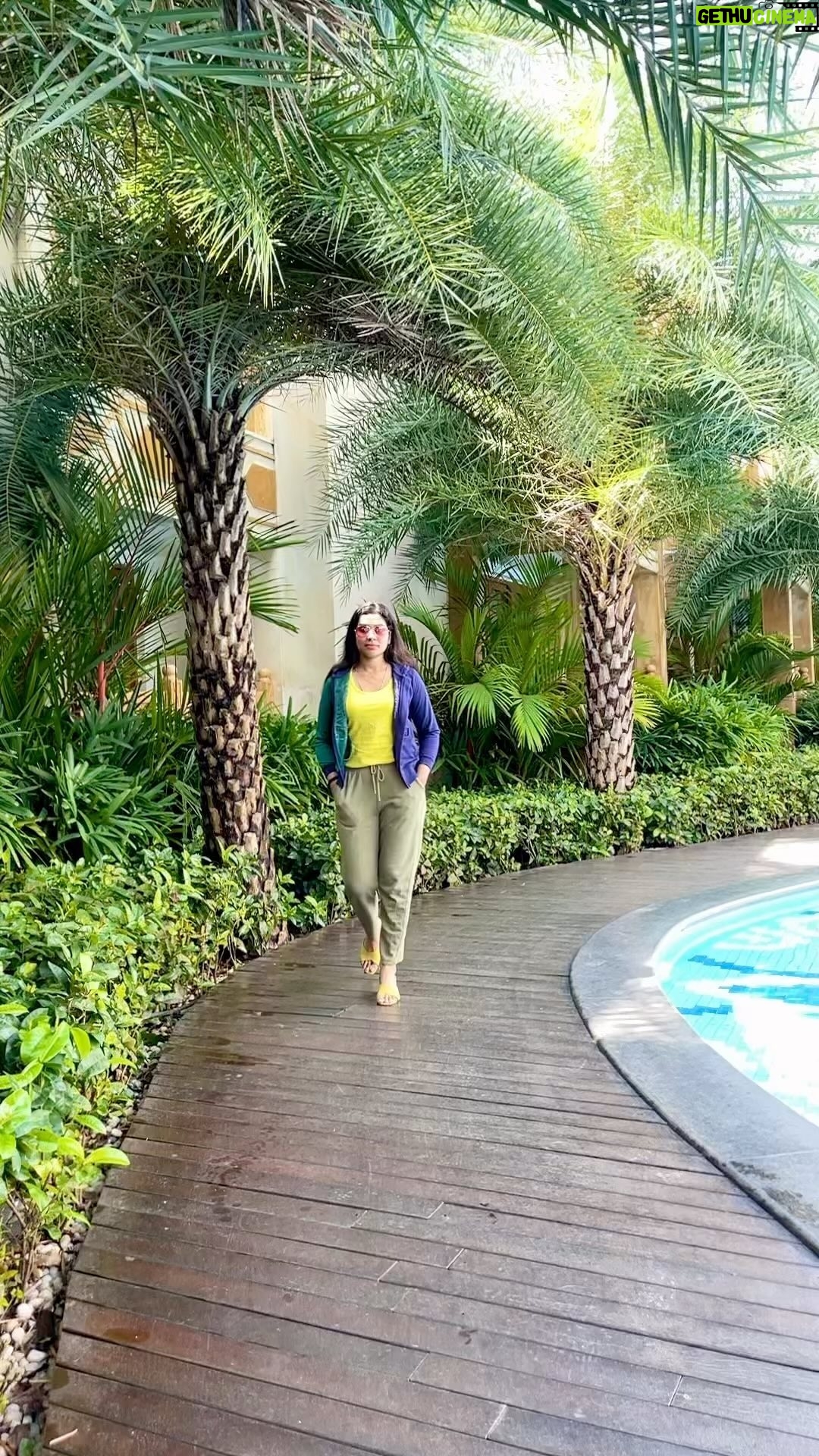 Satna Titus - 0.9K Likes - Keep ur face always towards the Sunshine, and the shadows will behind u..!!😉😍🥰
#staypositive #happylife #vacationmode #spreadlove #goodvibes
