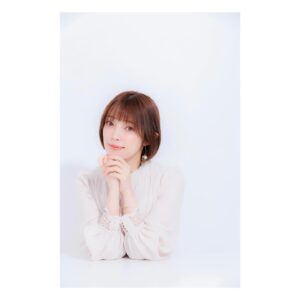 Satomi Sato Instagram - ・
・
・

このたび、私 佐藤聡美は青二プロダクションを離れ
2024年4月1日よりアクセルワンに所属することとなりました。

私の声優人生の幕開けからずっと支えてくださり
今回の決断を尊重してあたたかく送り出してくださった
青二プロダクションのスタッフの皆様には
感謝の気持ちで一杯です。

初めてのことや新しい環境に、なんだか緊張してしまいますが
どこに行っても、身を置く場所が変わっても
私は私であることに変わりはありません。

これからも、大好きな声の表現に磨きをかけ
お世話になった皆様への感謝を胸に
自分の選択を自分で正解にしていけるよう
真摯に邁進していきます。

そして、今後も役者として
皆様の日常に彩りを添えられるよう、真心を込めて
ひとつひとつのお仕事と向き合っていきますので
何卒、応援の程宜しくお願いいたします。

最後に、4月から新しい生活が始まる皆さんの日々が
充実したものになるよう願っています。

2024年4月1日　佐藤聡美