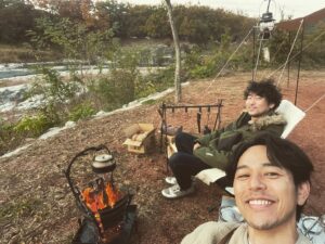 Satoshi Tsumabuki Instagram - 兄貴とキャンプ

久しぶりにいっぱい語ったなぁ

最高な夜でした

#長瀞
#キャンプ
#仲良し兄弟