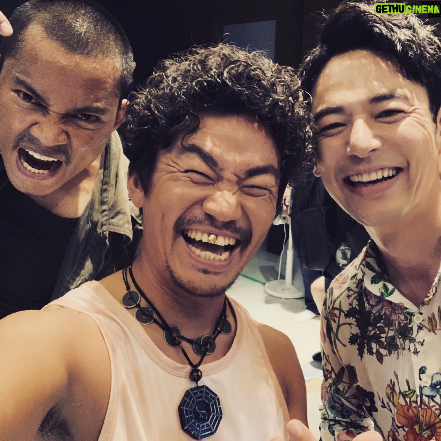 Satoshi Tsumabuki - 43.5K Likes - 映画でアジアを1つに…
そんなみんなの想いが込められた映画です
映画「唐人街探偵 東京MISSION」
本日より日本で公開となります
是非映画館でご覧ください
#唐人街探偵東京mission
#唐人街探案
#王宝强
#刘昊然
#tonyjaa
#長澤まさみ
#浅野忠信
#染谷将太
#鈴木保奈美
#三浦友和