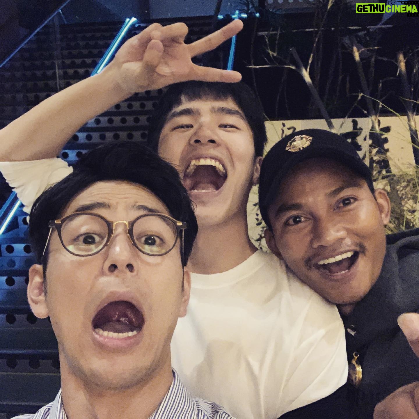 Satoshi Tsumabuki - 43.5K Likes - 映画でアジアを1つに…
そんなみんなの想いが込められた映画です
映画「唐人街探偵 東京MISSION」
本日より日本で公開となります
是非映画館でご覧ください
#唐人街探偵東京mission
#唐人街探案
#王宝强
#刘昊然
#tonyjaa
#長澤まさみ
#浅野忠信
#染谷将太
#鈴木保奈美
#三浦友和