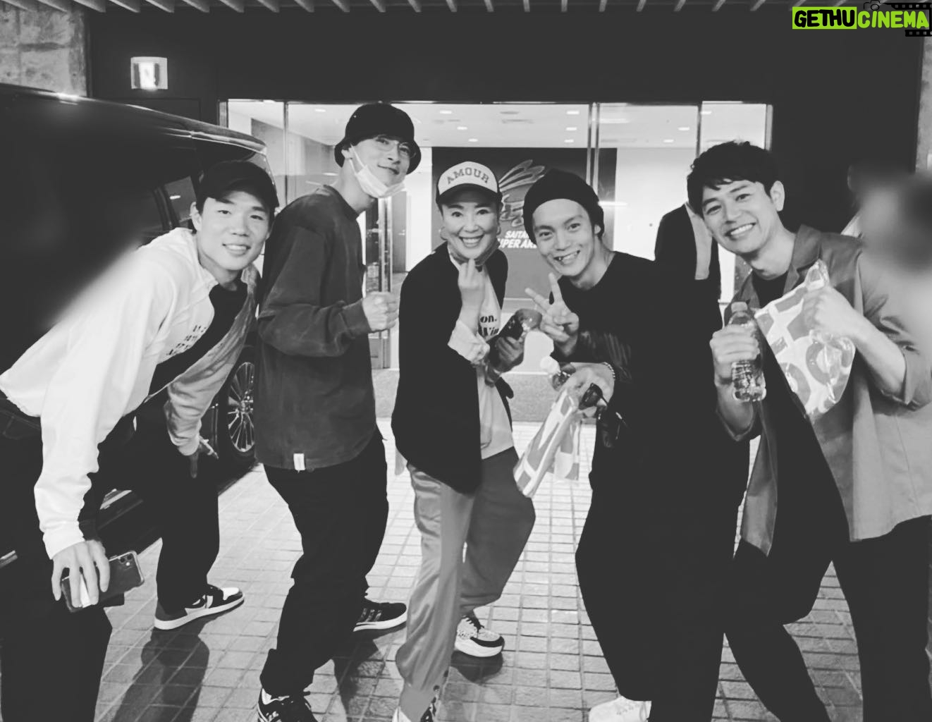 Satoshi Tsumabuki - 55.7K Likes - ボクシング観戦
間違いなく今年一番の興奮
最高な試合でした
井上選手おめでとうございます
最強です
#井上尚弥
#ノニトドネア
#寺島しのぶ
#窪田正孝
#高良健吾
#馬場雄大
#ボクシング