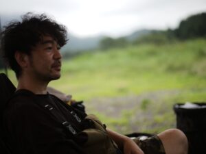 Satoshi Tsumabuki Instagram - 久しぶりに兄とキャンプ

念願のふもとっぱらキャンプ場へ

朝、とっても綺麗な富士山さんに会えました

行けば行くほど好きになるなぁ

兄貴、いつもありがとう！

#兄弟
#キャンプ
#ふもとっぱら 
#キャンパーの聖地
#富士山