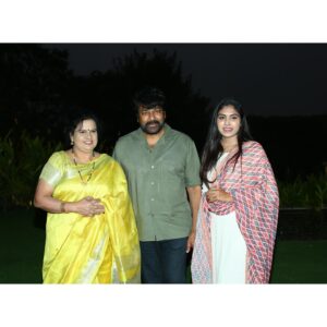 Satya sri Instagram - It feel so honoured and blessed to meet our very own megastar garu in person to share my happiness and hearful congratulations as he received PADMAA VIBHUSHAN  award for his endless contribution to Indian cinema. 
😍🤩🙏💃

My mom’s dream come true 😇 

#megastarchiranjeevigaru😍 
#padmavibhushan #bestmemoriesever