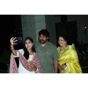 Satya sri Instagram - It feel so honoured and blessed to meet our very own megastar garu in person to share my happiness and hearful congratulations as he received PADMAA VIBHUSHAN  award for his endless contribution to Indian cinema. 
😍🤩🙏💃

My mom’s dream come true 😇 

#megastarchiranjeevigaru😍 
#padmavibhushan #bestmemoriesever