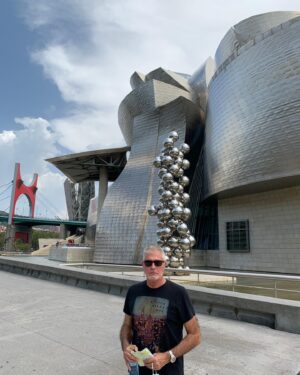 Saúl Lisazo Instagram - Guggenheim Bilbao!!seguimos!