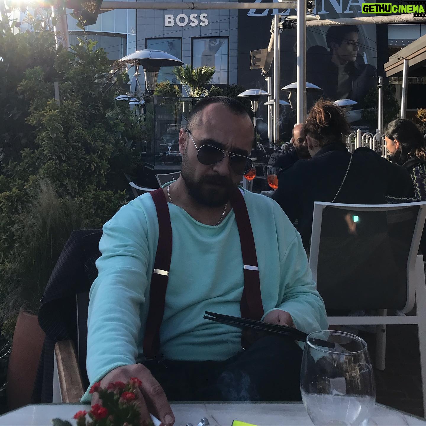 Savaş Satış - 100.5K Likes - Merhaba, ben Savaş SATIŞ.