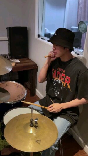 Save Saisawat Instagram - 🥁