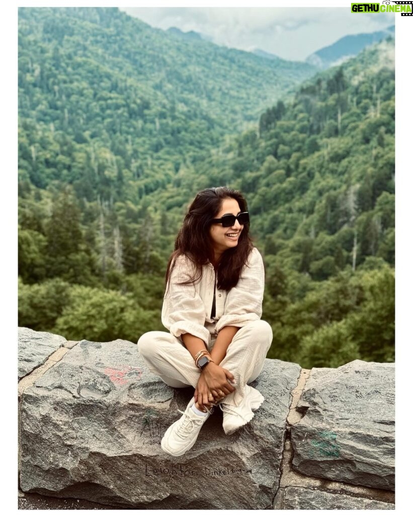 Sanjeev Risoli Actress Sayali Sanjeev HD Instagram Photos and Wallpapers September ...