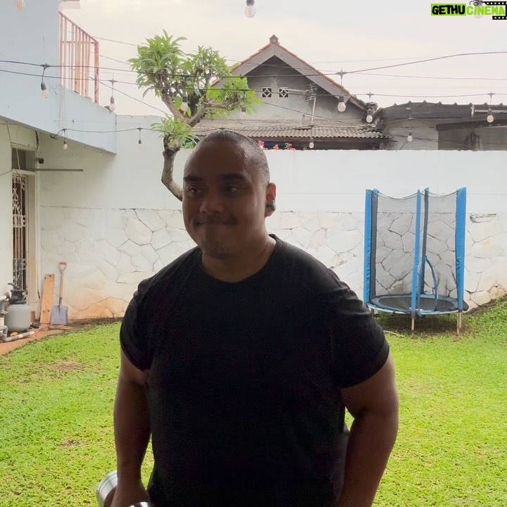 Saykoji - 1.5K Likes - olahraga demi skill di slide ke 3