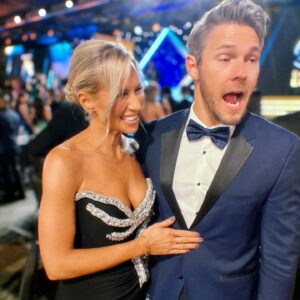 Scott Clifton Instagram - I need to be better about taking pictures at these things, but here’s Elle and me (with a special guest appearance by your favorite tv billionaire) at that fancy shindig last night. @daytimeemmys 🥂