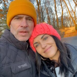 Scott Foley Instagram - #thanksgivingshopping @bunnyeyez @justjennyhutt  #readingglasses also how much does everyone love @therealanaortiz !!! @themeanchick