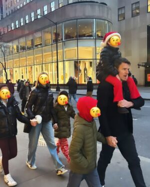 Scott Foley Instagram - 2 families, 1 amazing holiday outing!  If you’re in NYC and get the chance, go to @radiocitymusichall and see the @therockettes Christmas Spectacular. It has become an annual tradition for our family and we were so excited to share it with one of @themeanchick oldest friends @michellelee010911 and her family. And to top it off, true indulgence at @blacktapnyc.  Between the burger and that HUGE milkshake our nights were made!