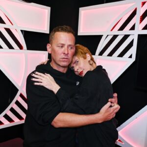 Scott Mills Instagram - Scuse me laydeh! Charity Shop Sue popped by to see Scott Mills! 🧡