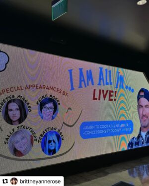 Scott Patterson Instagram - What a fun night we had at the @iamallinpodcast LIVE event! Thank you all for coming! Such a pleasure meeting everyone! If you couldn’t make it, you can grab a ticket to watch the worldwide 🌎 stream which becomes available to watch on 1/25! 🎟️ Link 🔗 in bio for tickets! 🎟️ 
🧢 
@wbtourhollywood @iheartpodcast @iheartradio @gilmoregirls @scottgordonpatterson @keikoagena @sebastianbach @vanessamarano @scottypsbigmugcoffee 
・・・
“I Am All In ❄️⭐️☕️!” #Repost @brittneyannerose with @use.repost #scottpatterson #lukedanes #gilmoregirls #lanekim #starshollow #lukesdiner #iamallin #sebastianbach #vanessamarano #sallystruthers #scottypsbigmugcoffee #ismellsnow #babetteateoatmeal