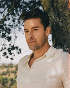 Scott Speedman Instagram - ….apparently I’m all grown up in this weeks @thecut article in @nymag.
Photos by @patmartin__ 
Styling by @rima_rama