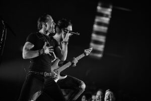 Scott Stapp Instagram - @goldennuggetlc 🔥🔥🔥 So full of gratitude for the love and energy last night🙏🏻 #rock #livemusic #passion #message #love #energy 
📷 @thechadcooper