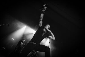 Scott Stapp Instagram - @goldennuggetlc 🔥🔥🔥 So full of gratitude for the love and energy last night🙏🏻 #rock #livemusic #passion #message #love #energy 
📷 @thechadcooper