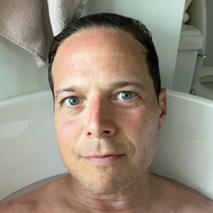 Scott Wolf Instagram - Cold Bath Photo Dump. It’s hot. 
I mean outside. But also the dump.
🔥🔥🔥🔥🔥🤡