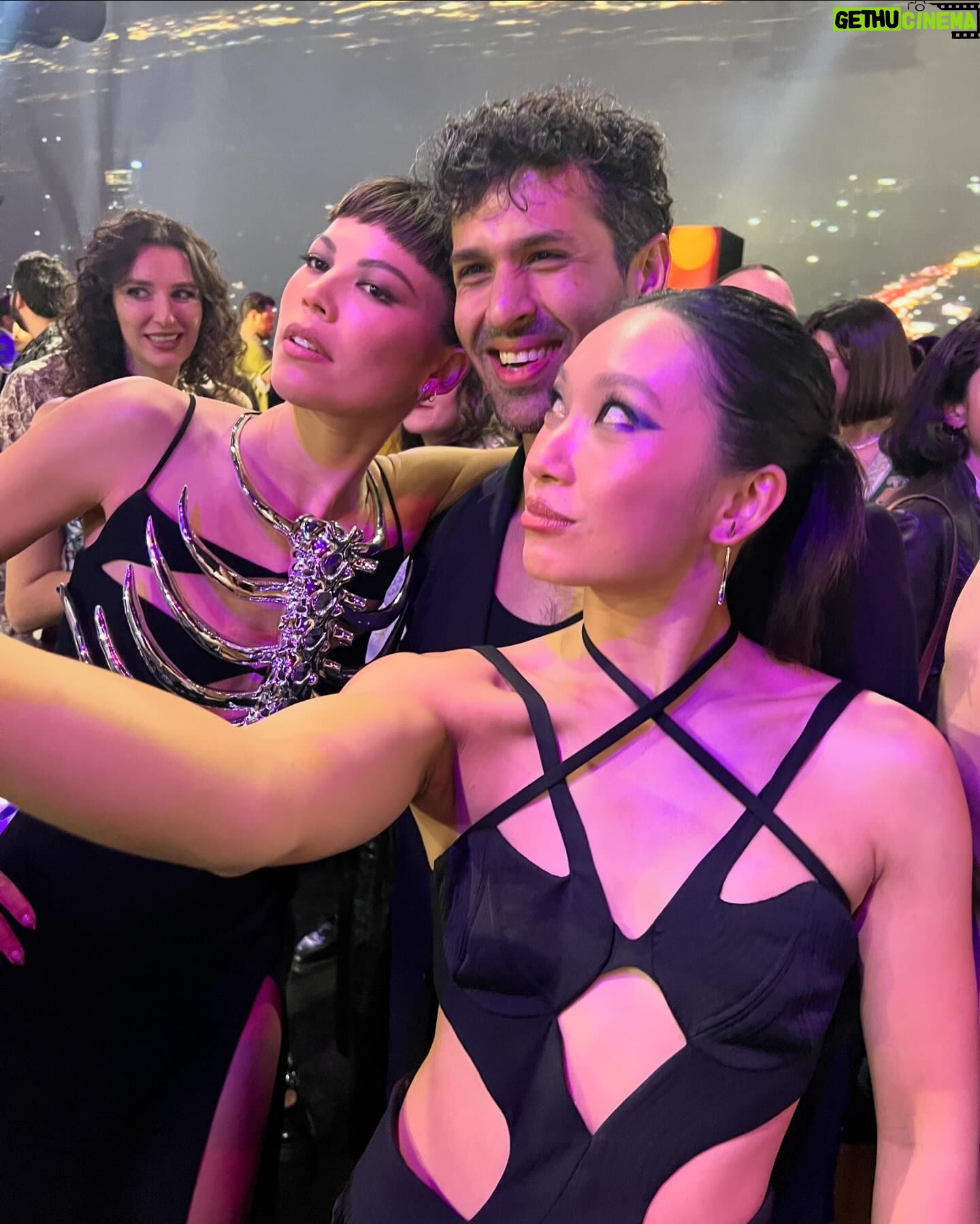 Sea Shimooka - 3 Likes - LA premiere of @3bodyproblem last night
@xtended_identity
@monotofficial
@marc_eram
@hairbyadir
@danadelaney
#netflix #3bodyproblem #sophon