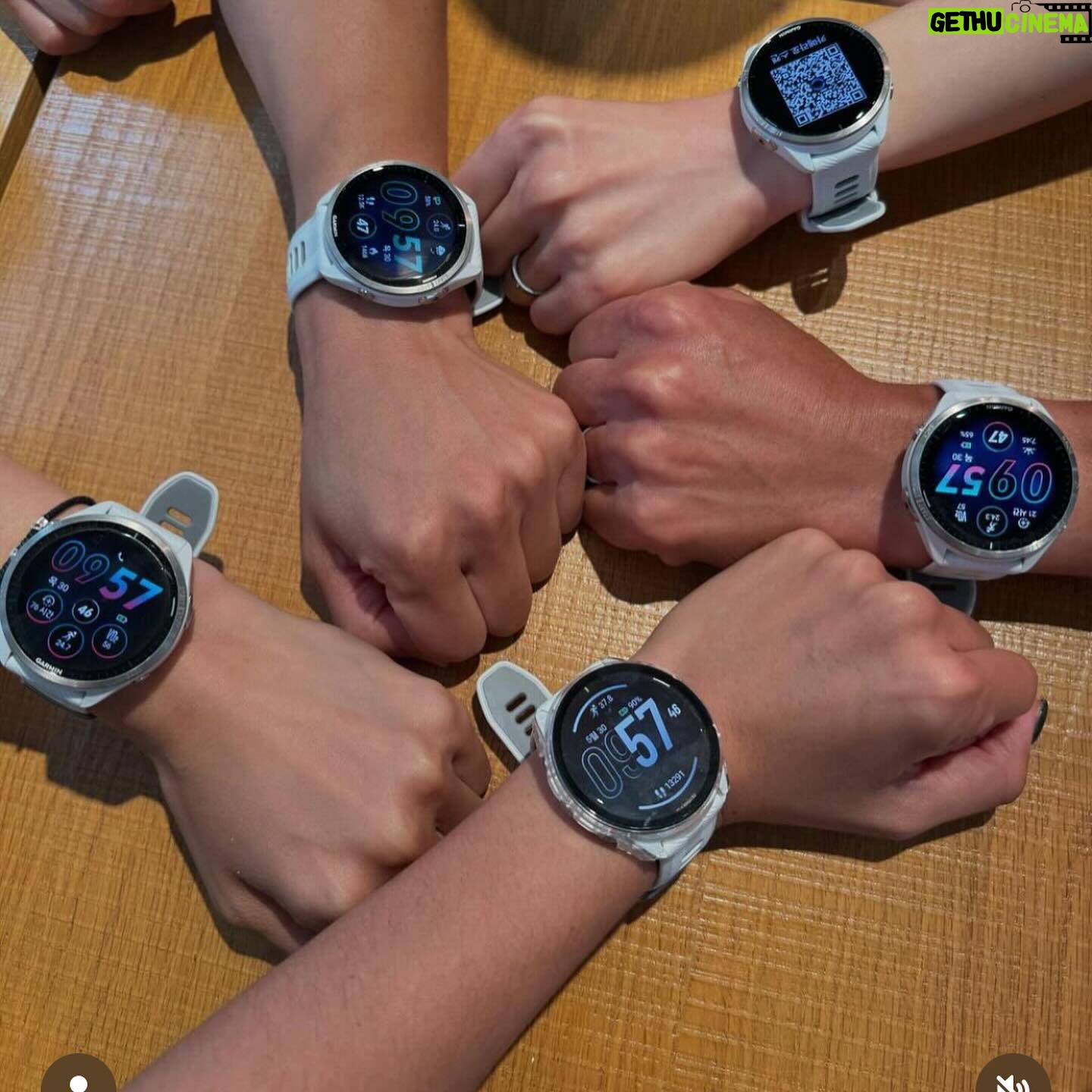 Sean - 8.6K Likes - 🏃♂️
한시간 하나님 이야기 하며 러닝
이러다가 천국까지 달려가겠는걸
지금 우리는 예배중
모든 것이 ‘은혜’