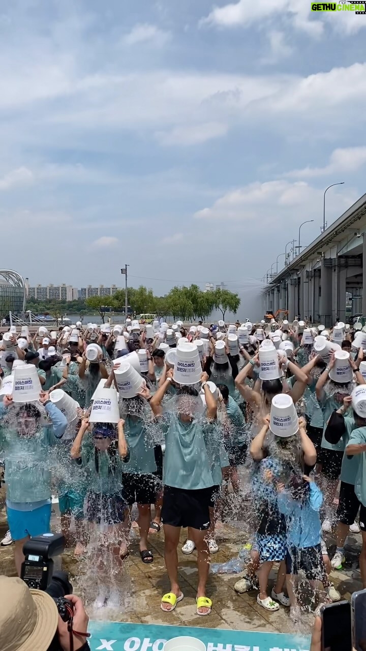 Sean - 21.7K Likes - 💦
2024 MIRACLE365 X ICEBUCKET CHALLENGE RUN
희망의 끈을 이러겁니다.
아이스버킷챌힌지만 100번은 넘깨 한거 같네요.
그리고 올해 완공을 목표로 218억 규모의 국내 최초 루게릭요양병원이 지어 지고 있네요!