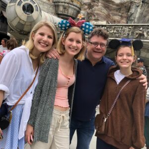 Sean Astin Instagram - What an incredible day @disney & our 1st trip to #Batuu @galaxysedge 
I linked up with fellow Jedi @ali_astin (aka Darth Sillyus) & a few others Christine (muh wife) Bella, Elizabeth & Bobby. Thanks to our guide Jeff!!!