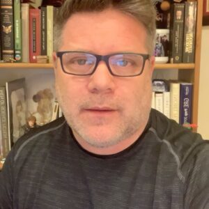 Sean Astin Instagram - CAMEO.COM/SEANASTIN - {Link in bio} Thanks for a great year Cameo!!! These video messages are very expensive, but I do set aside time each week to send them out. It’s fun & meaningful for me. I’m highlighting 12 {Days of Christmas} & 20 {honoring 2020} people within two Non-Paid Cameos, which I’ll post on Instagram on X-Mas Eve & New Years Eve!
