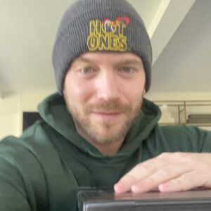 Sean Evans Instagram - TEN MILLION CLUB @firstwefeast 

Thank you to the best fans on the internet, who’ve been a constant source of pride and motivation for us over the years. This means everything to me, but there’s always work to be done and Keanu Reeveses to book, so back to the coal mine we go! Every milestone isn’t a time to rest, just a better view of the next peak to climb. This one is special tho. Look at us. Who would’ve thought? Not me.
