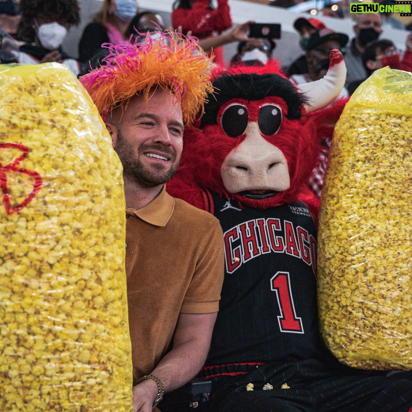 Sean Evans - 33.4K Likes - Bulls win (and dreams come true 🍿)