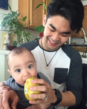 Sean Fujiyoshi Instagram - When a baby actually likes you 😁👍 #bribedwithfood #notapotato #veryripepear