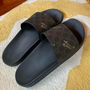 Sean Murray Instagram - high temps & lazy days. my fav summer slides have come out to play...