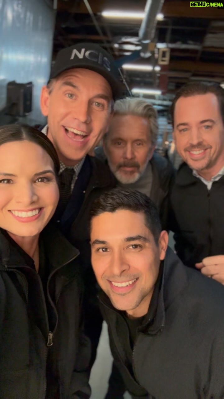 Sean Murray - 8.9K Likes - big thanks to everyone who tuned into #NCIS this week :) if you missed it catch up now on @paramountplus 👍
and do NOT miss next weeks new episode... it's a special one for us ❤️
@wilmervalderrama
@katrinalaw
@briankdietzen
@dionareasonover
@ncisverse
@cbstv
@cbstvstudios