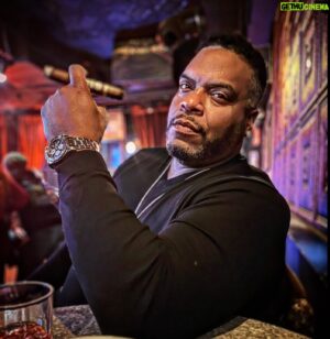 Sean Ringgold Instagram - Enjoying a great  @plasenciacigars @havanadreamsnyc in great company. It’s my Birthday month but I’m more focused and on point then ever before. 45 feels good 👊🏽 photo credit 📸 @willjr_pazienza_